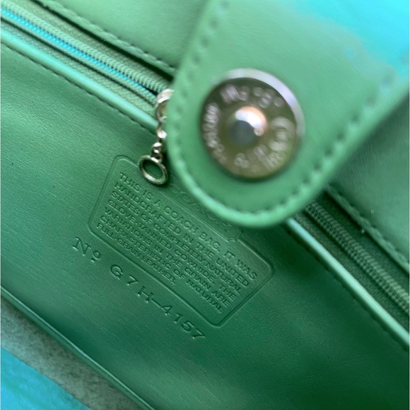 โSOLD FBโ๐ 100% Authentic Vintage Coach Buckle Bag #4157 in Leaf Green, 1997 ๐ - Picture 4 of 12